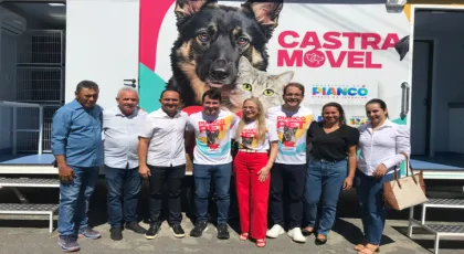 Durante entrega de equipamentos ex prefeito e prefeito de Piancó destacam parceria entre Prefeitura e Câmara de Vereadores
