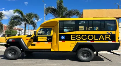 Prefeitura de São José de Caiana aumenta frota de ônibus escolar com a chegada de veículo para estudantes da zona rural